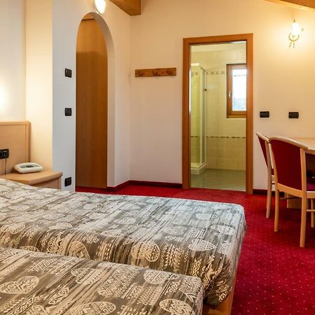 Hotel Europa Pozza di Fassa Zewnętrze zdjęcie
