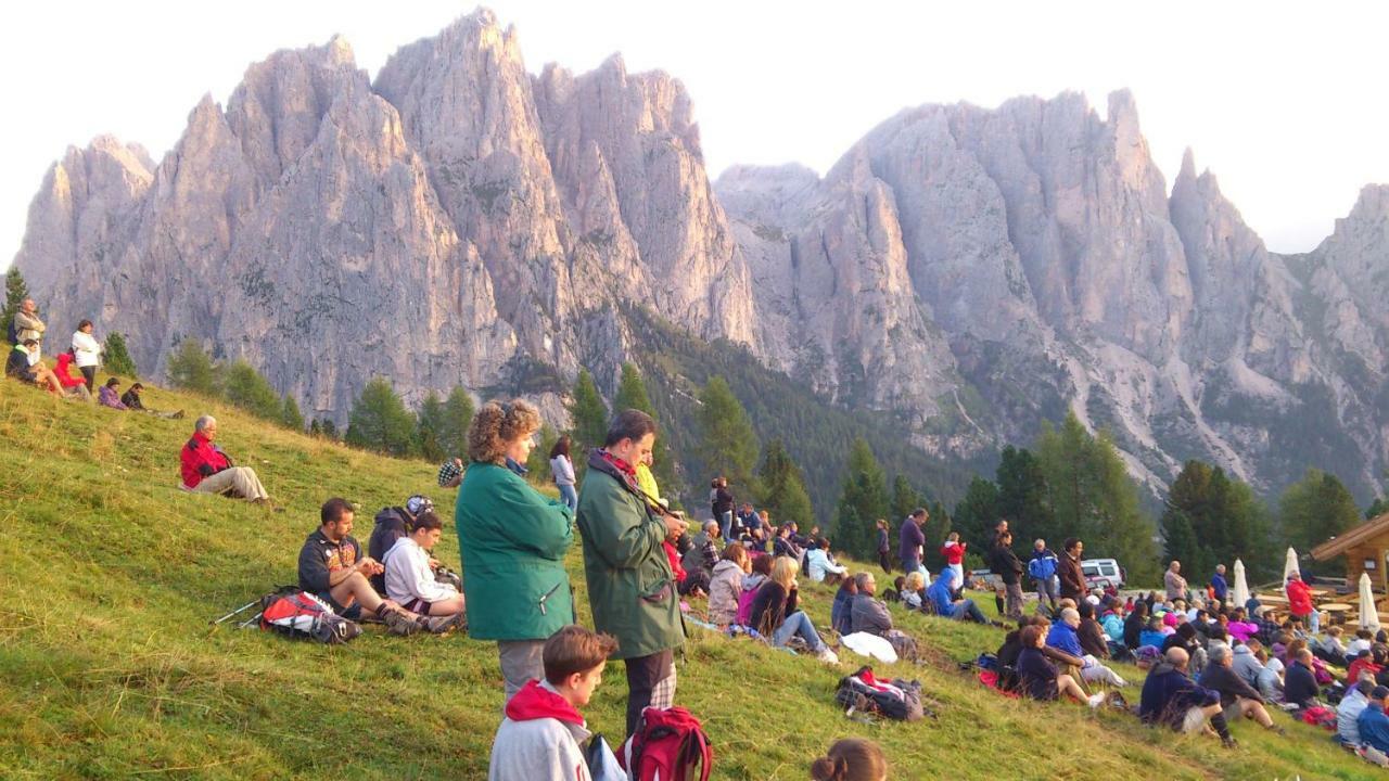 Hotel Europa Pozza di Fassa Zewnętrze zdjęcie